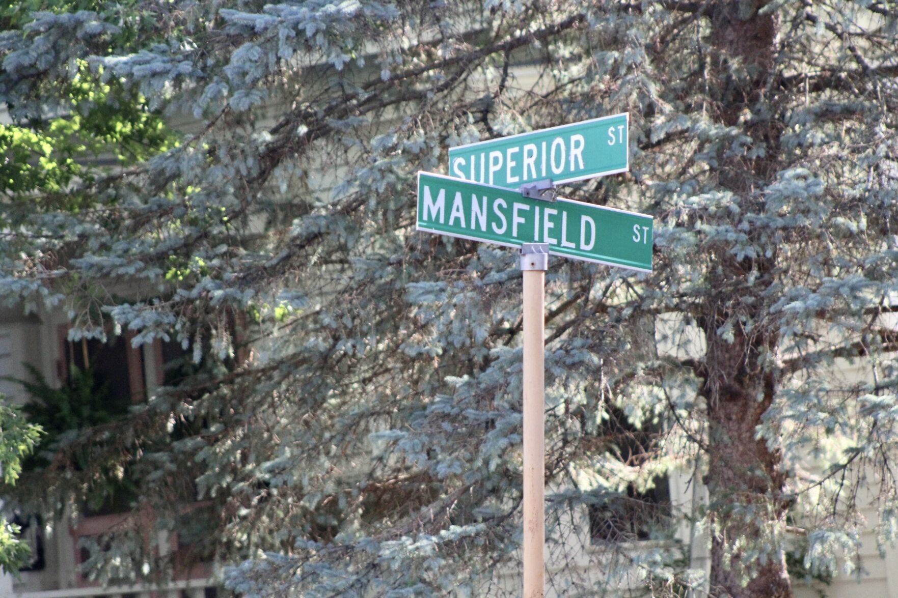 Cross street
